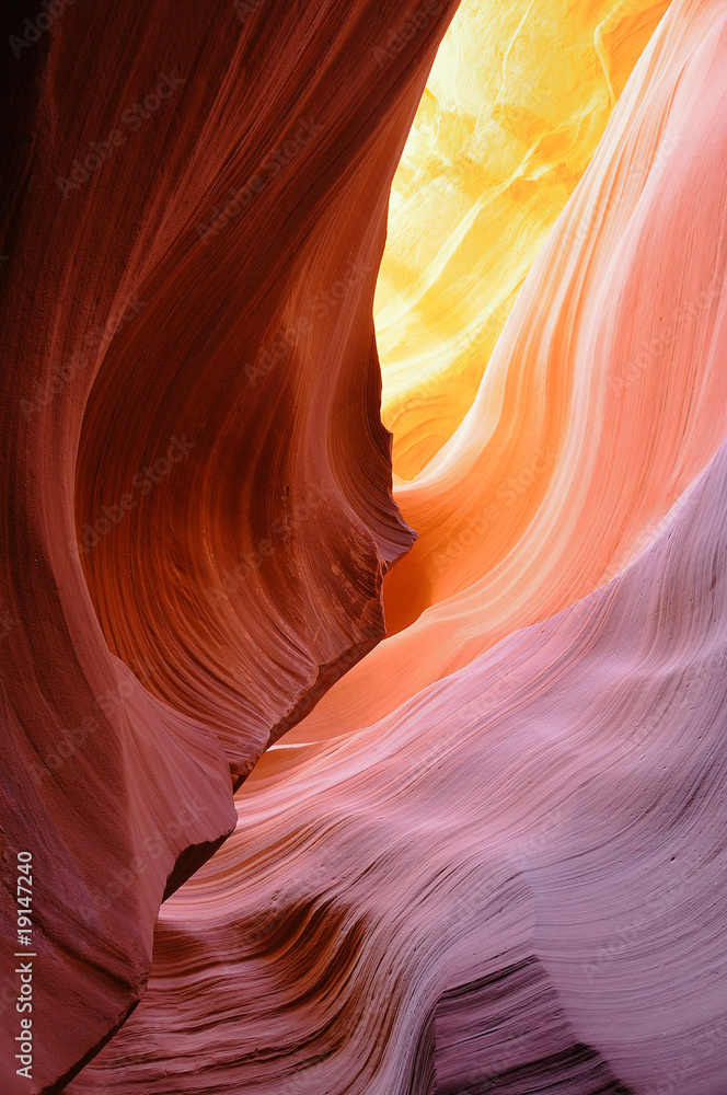 Obraz premium Strawberry Swirls in Antelope Canyon