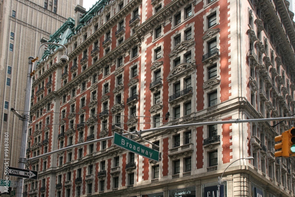 Fototapeta premium Broadway building