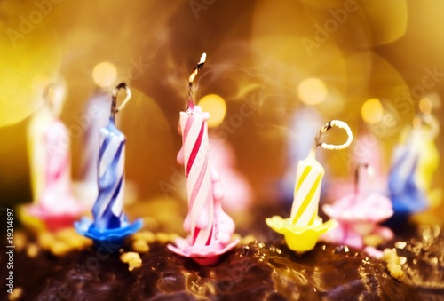 Geburtstagskuchen mit Kerzen