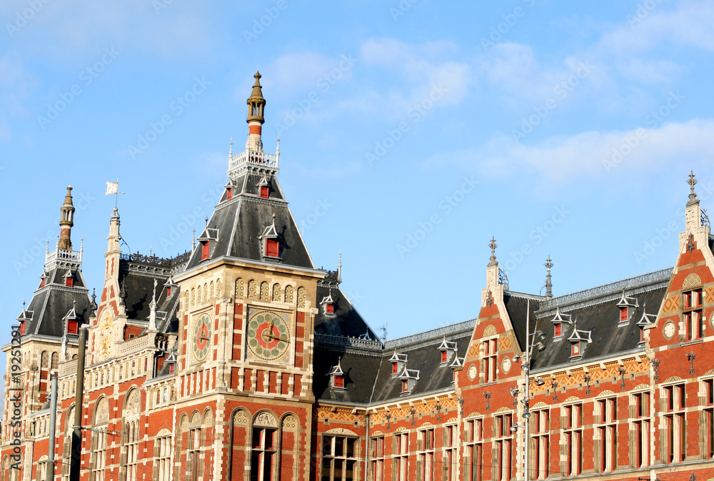 Obraz premium central train station in amsterdam