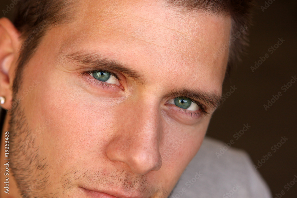 Fototapeta premium yeux vert