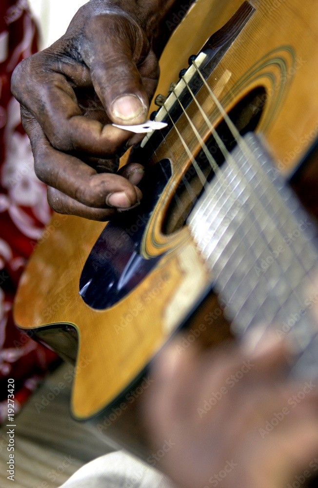 Fototapeta premium Man playing guitar
