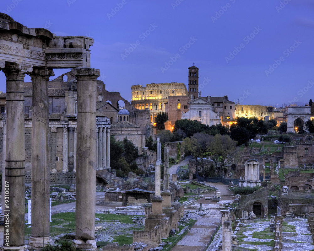 Dämmerung am Forum Romanum