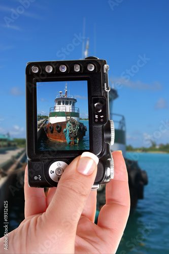 Tugboat in Nassau port snapshot