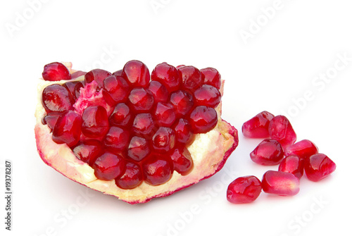 Granatapfel freigestellt - pomegranate isolated 05