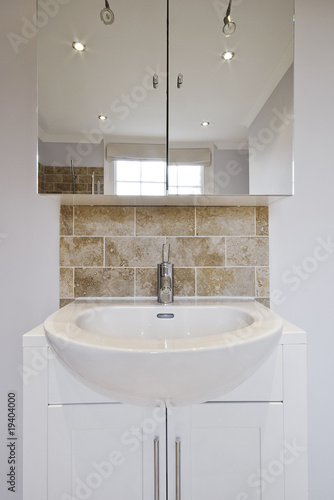 Wallpaper Mural hand wash basin Torontodigital.ca