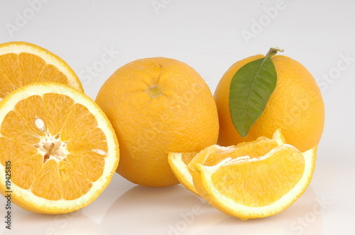 Oranges fruit in orange color photo