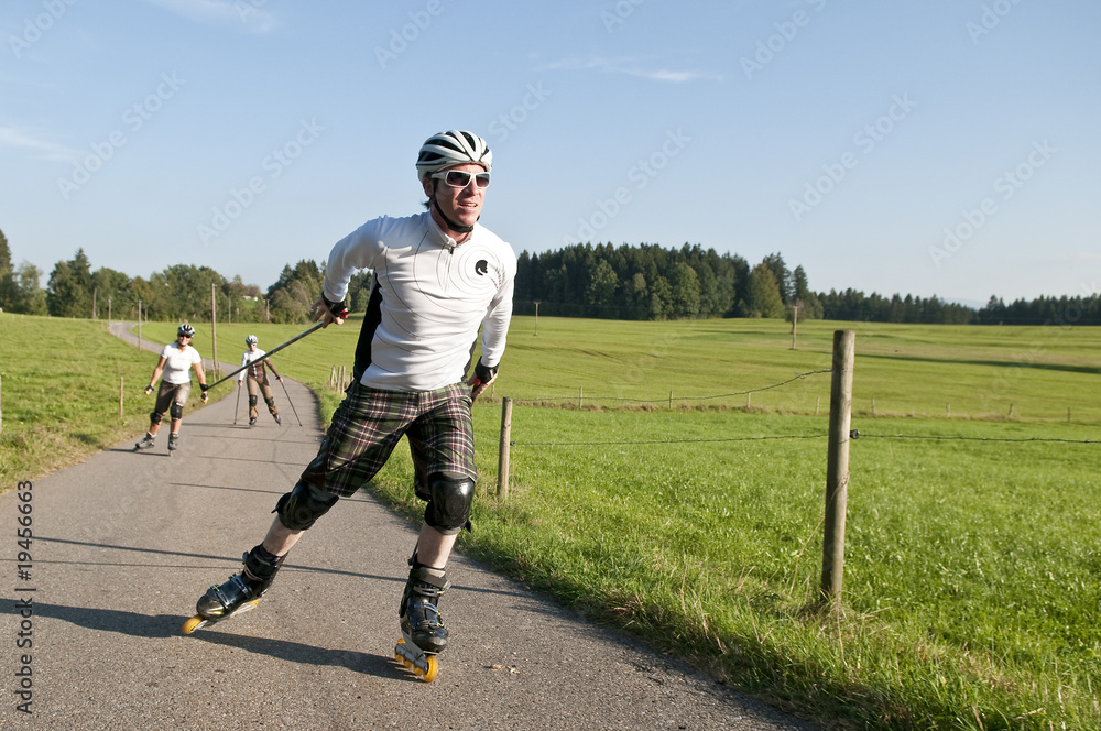unterwegs beim Nordic Blading StockFoto Adobe Stock