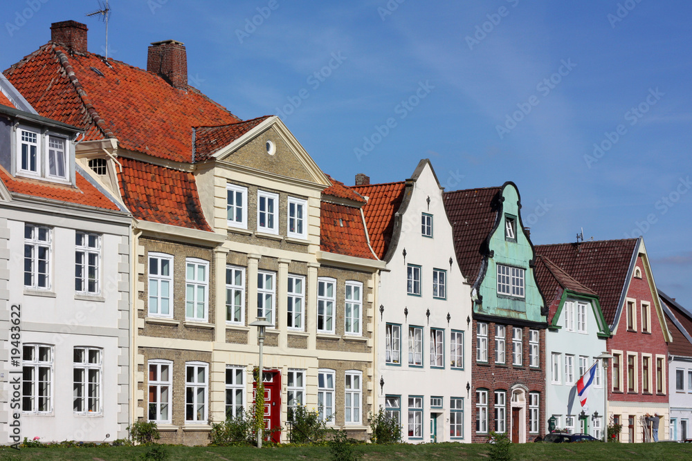 Historische Häuserzeile in Glückstadt, Schleswig-Holstein
