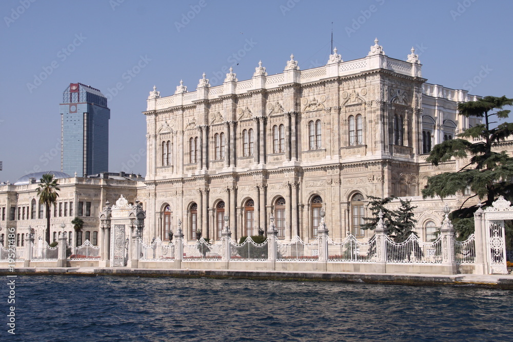 Alte und neue Bauwerke im europäischen Teil Istanbuls - Türkei