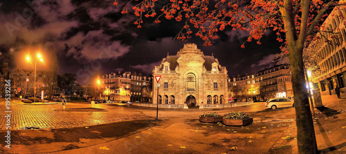 Porte de Paris - nuit - hdr - Lille