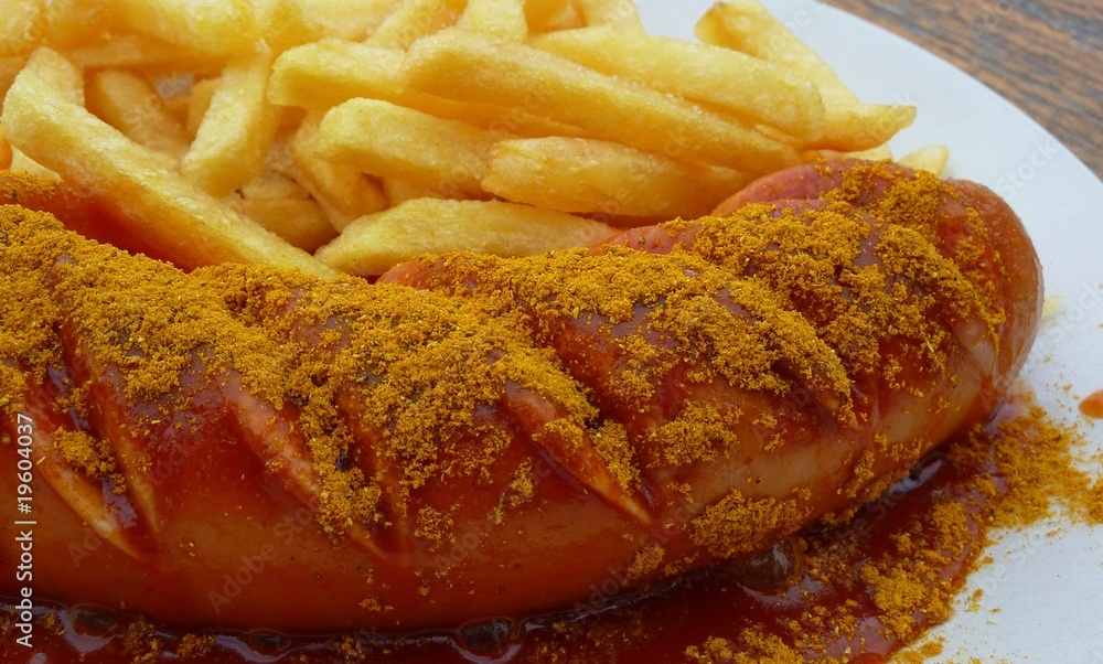 Obraz premium Currywurst mit Pommes
