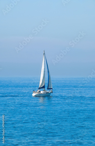 sailboat © Yuriy Chertok