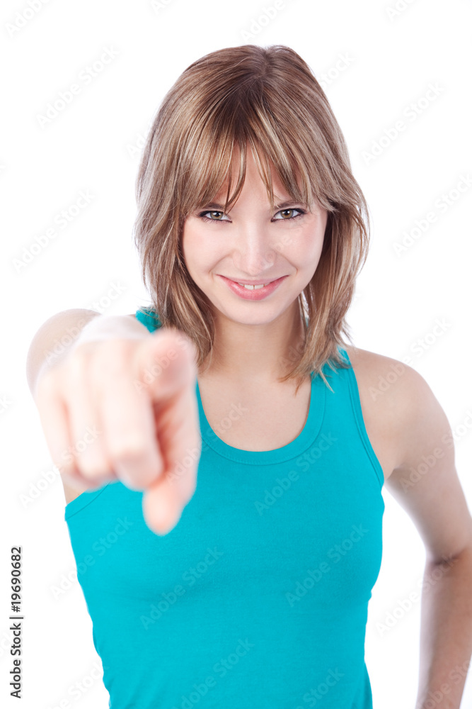 Fototapeta premium junge frau gibt die richtung vor