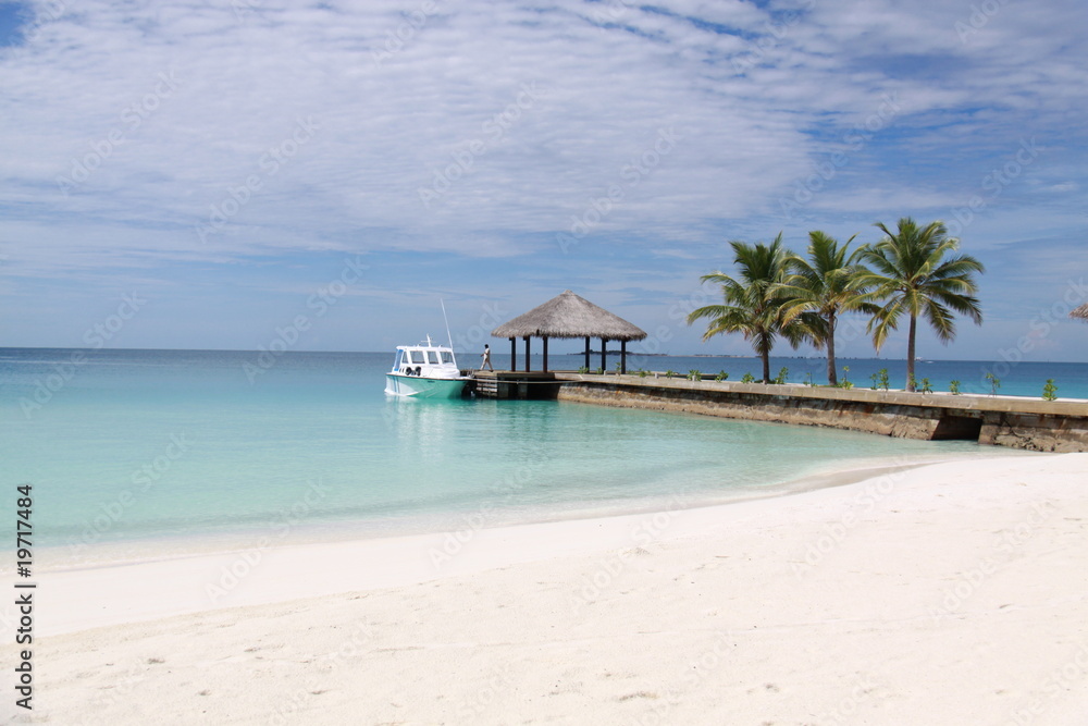 Velasaru, Maldivas - Playa y club de buceo