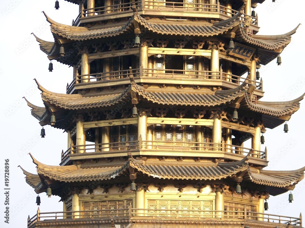Fototapeta premium pagode dorée