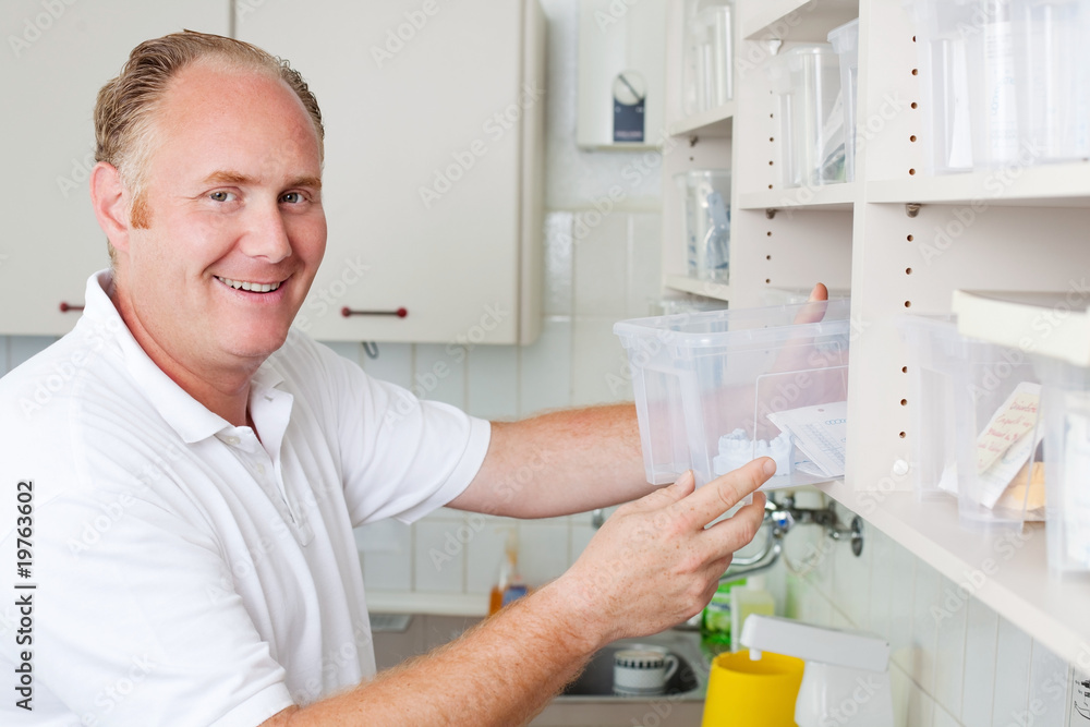 Obraz premium zahnarzt im labor