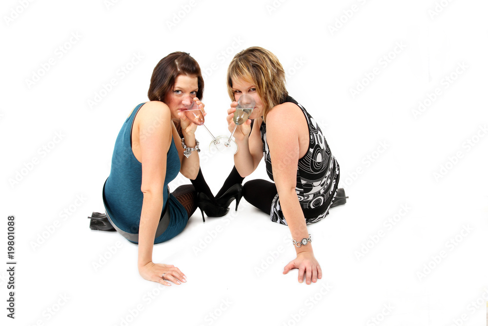 Zwei Frauen am flirten Zwei Frauen am flirten