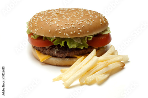 hamburger con patate fritte