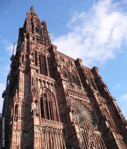 Cathédrale sous le ciel bleu de Strasbourg