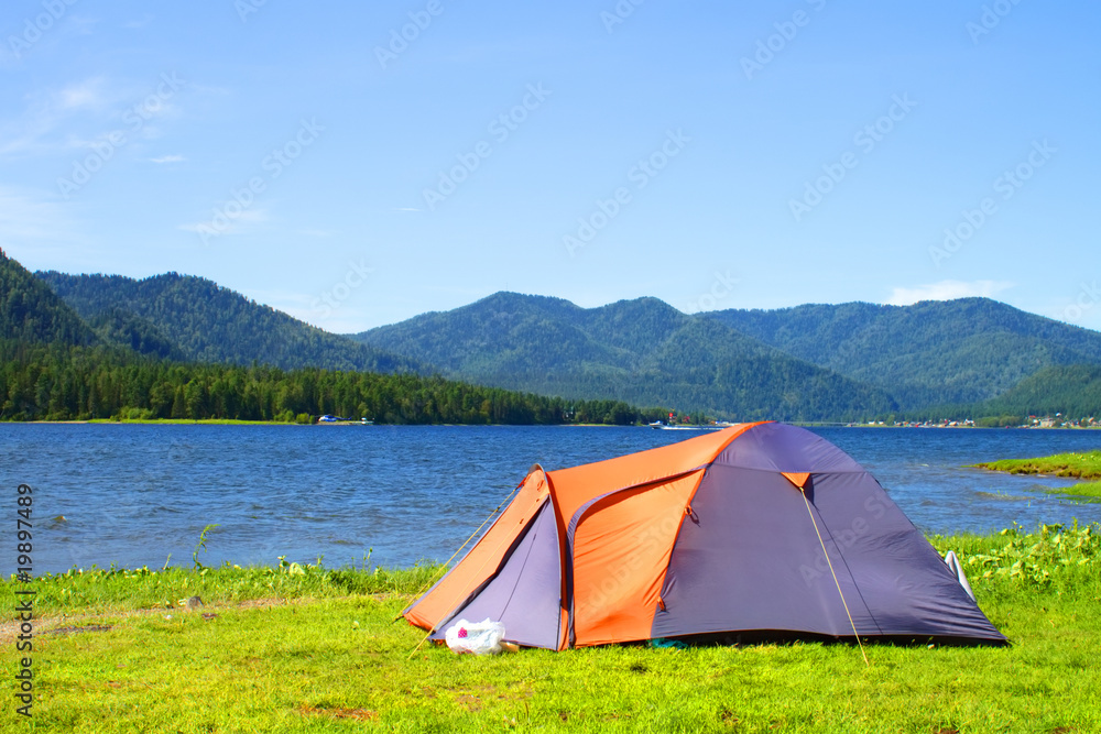 Tent near the lake