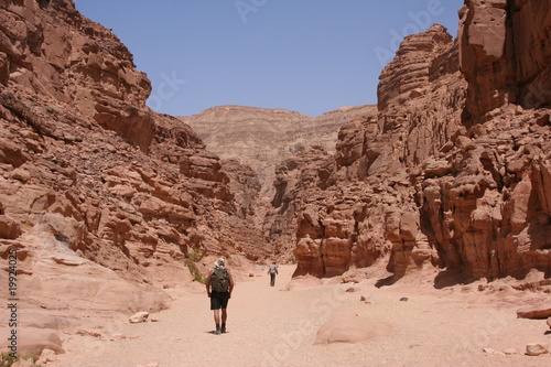 Touristen im Coloured Canyon nahe Nuweiba - Ägypten