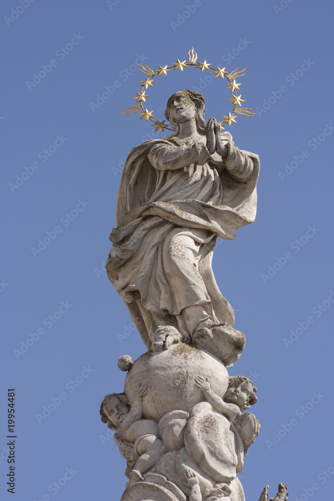 Fototapeta premium Historische Pestsäule in Telc