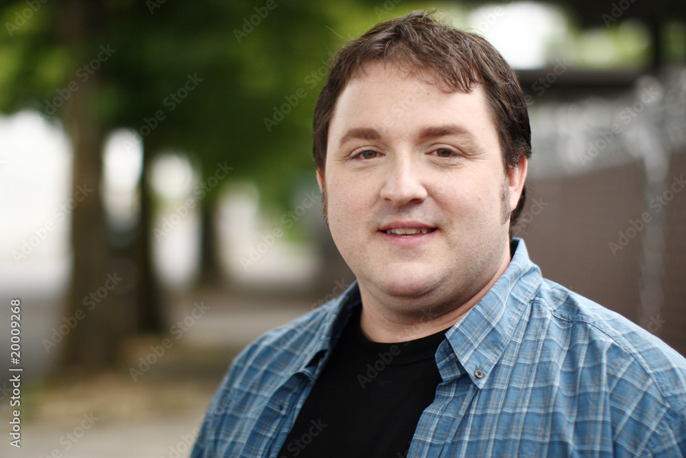 Εκτύπωση καμβά Portly man in the city