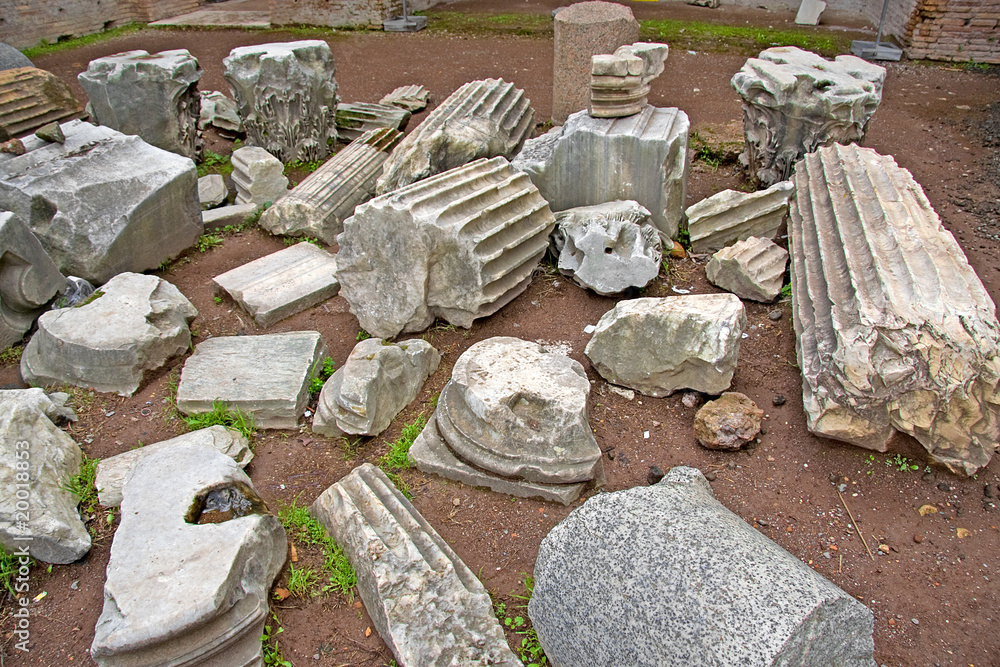 Obraz premium Ruin debris in Rome, Italy
