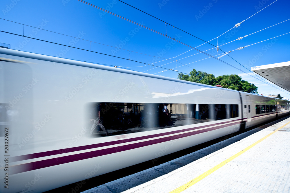 Fototapeta premium Move train on station