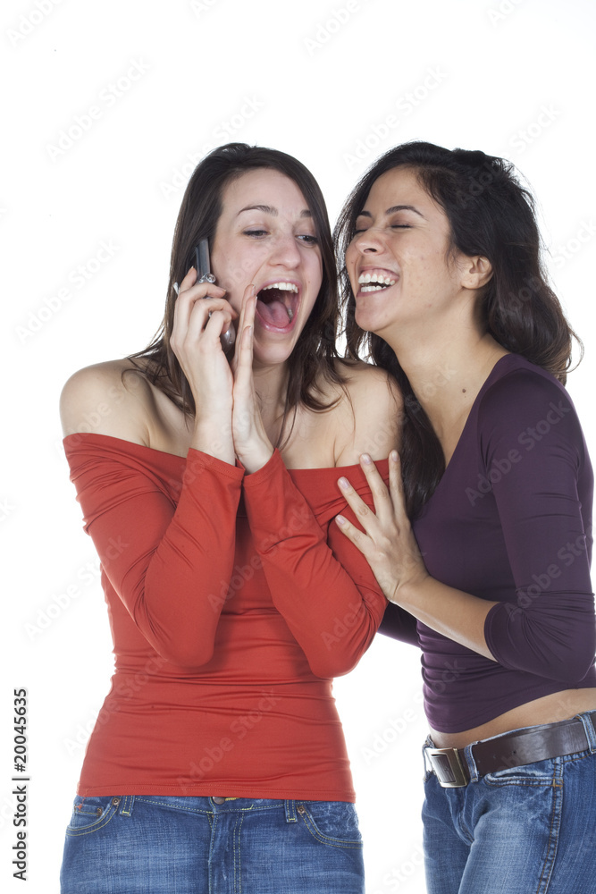 deux jeunes femmes fou rire téléphone appel deux jeunes femmes fou rire téléphone appel