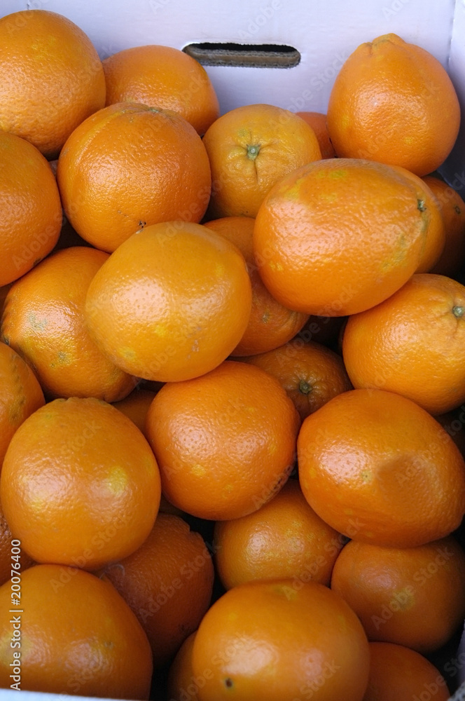 Naranjas en frutería Naranjas en frutería