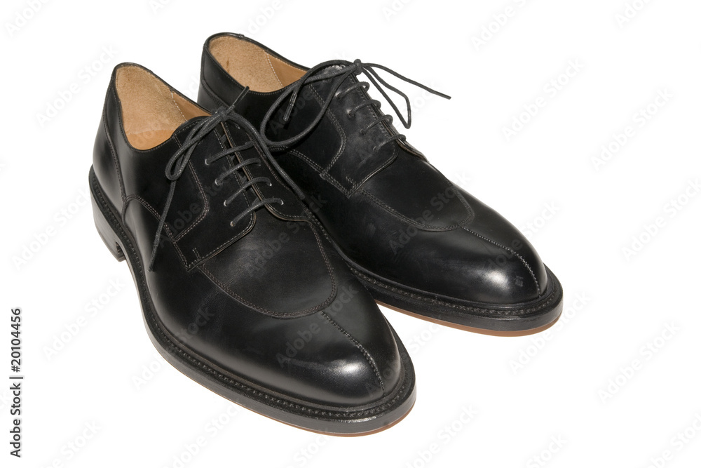 chaussures noires sur fond blanc chaussures noires sur fond blanc