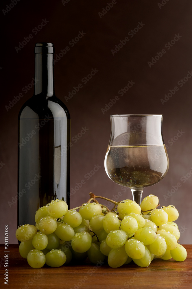 uva e vino bianco