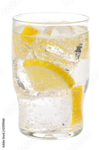 Soda beverage with lemon and ice