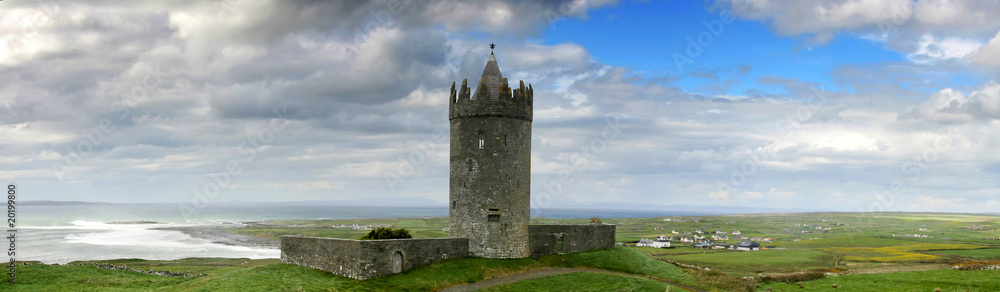 Doonagore castle in Doolin