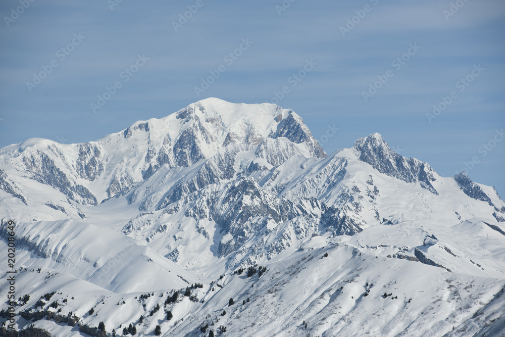 Mont Blanc sous la neige, Alpes, France