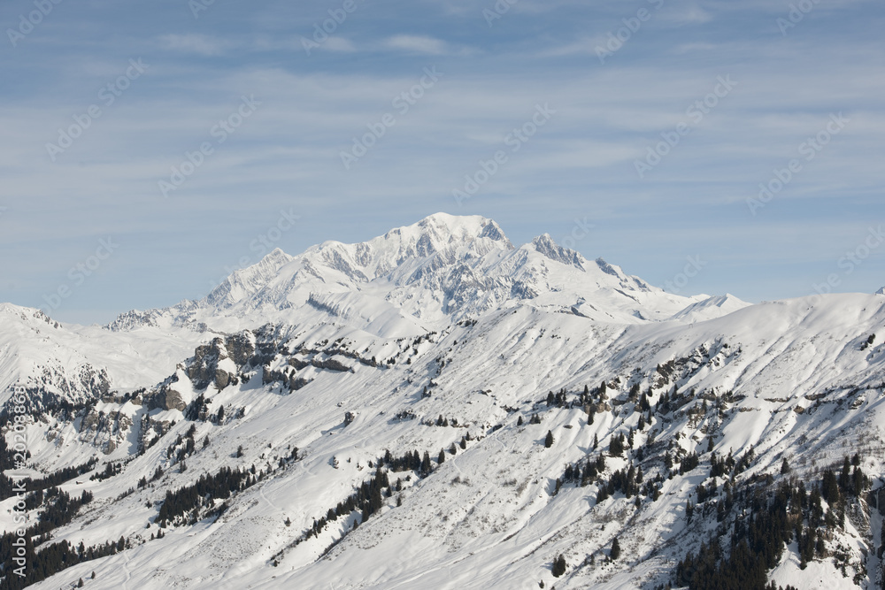 Mont Blanc sous la neige, Alpes, France