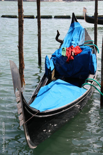 Venice gondola - traditional trasportation © Tupungato