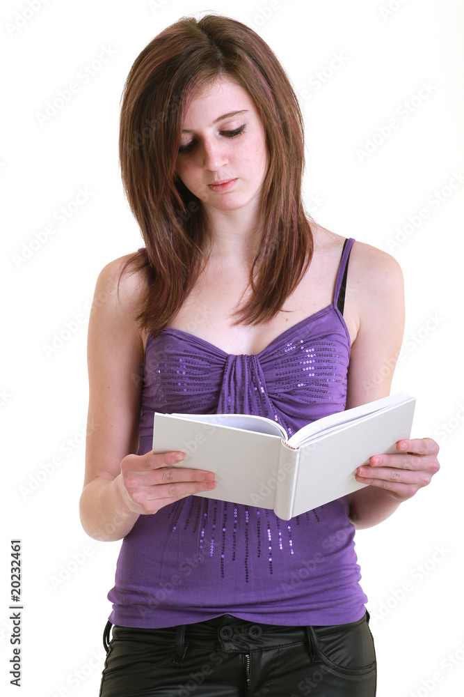 ragazza che legge ragazza che legge