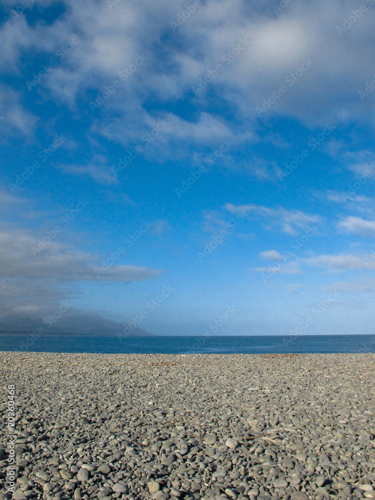 Obraz premium pebbles beach