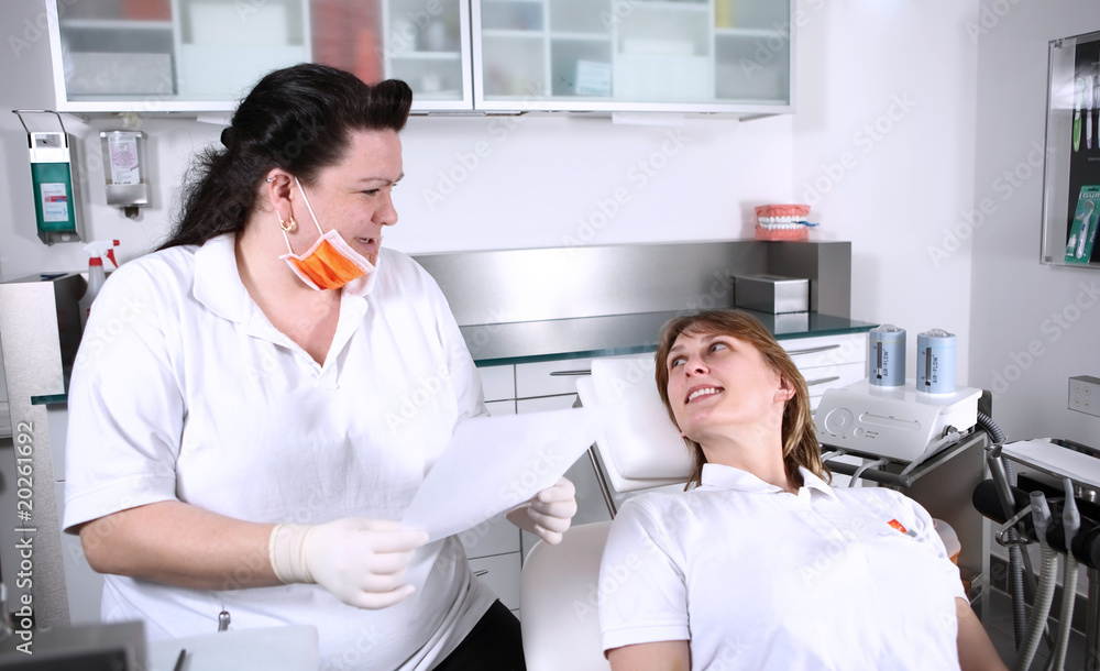 Fototapeta premium Ärztin Patientin Gespräch