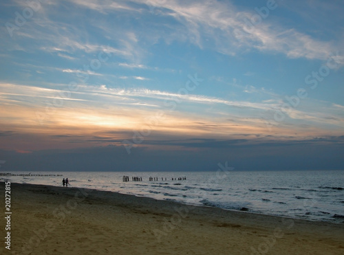 Baltic beach at sunset © Stanisław Tokarski