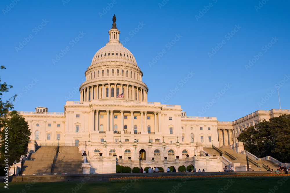 Obraz premium US Capitol at sunset