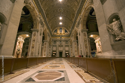 Int  rieur de la Basilique Saint-Pierre au Vatican