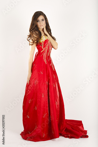 Im Ballkleid-14