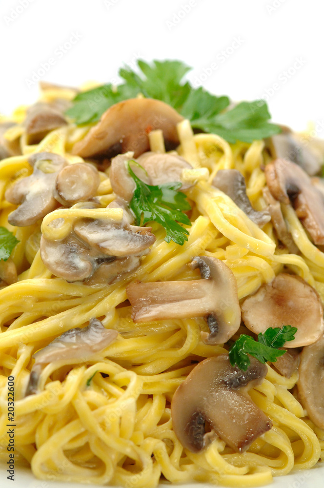 Tonnarelli funghi champignons Tonnarelli funghi champignons