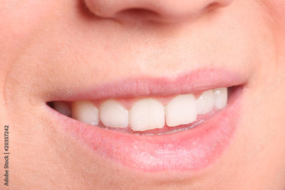 Fototapeta premium Beautiful female lips closeup