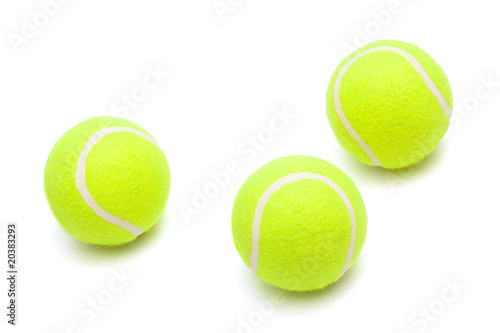 tennis balls © terex