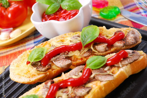 grilled baguette with mushrooms and cheese